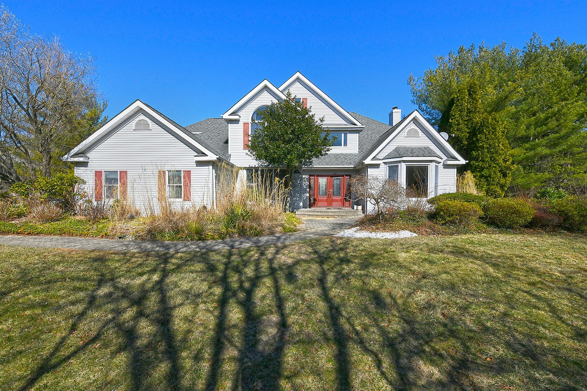 2 Honey Locust Court Property Photo