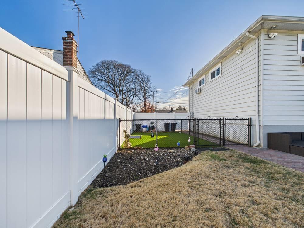 48 Whittier Avenue Property Photo 4