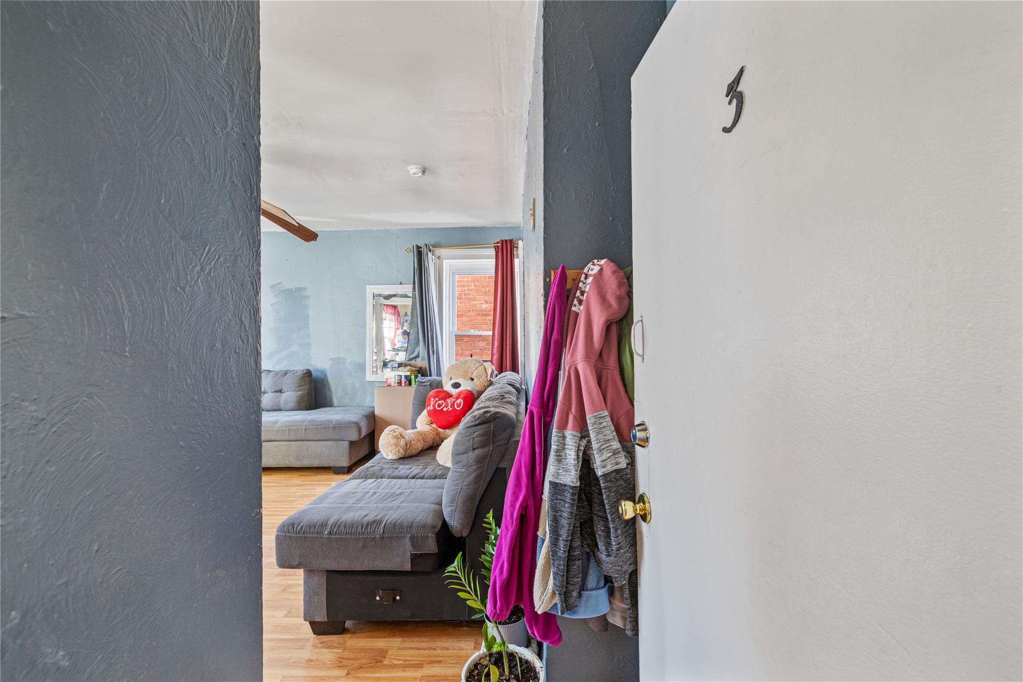 6 W Broad Street Property Photo 12