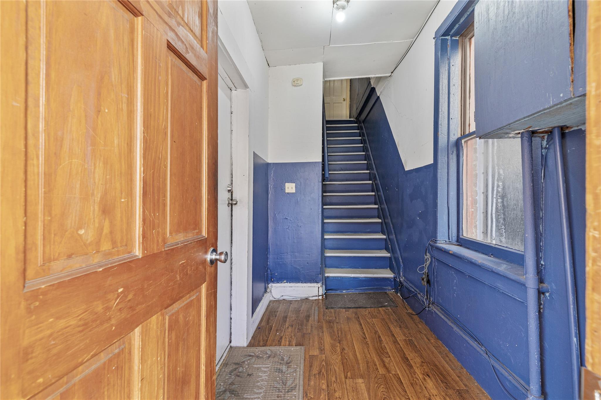 6 W Broad Street Property Photo 13