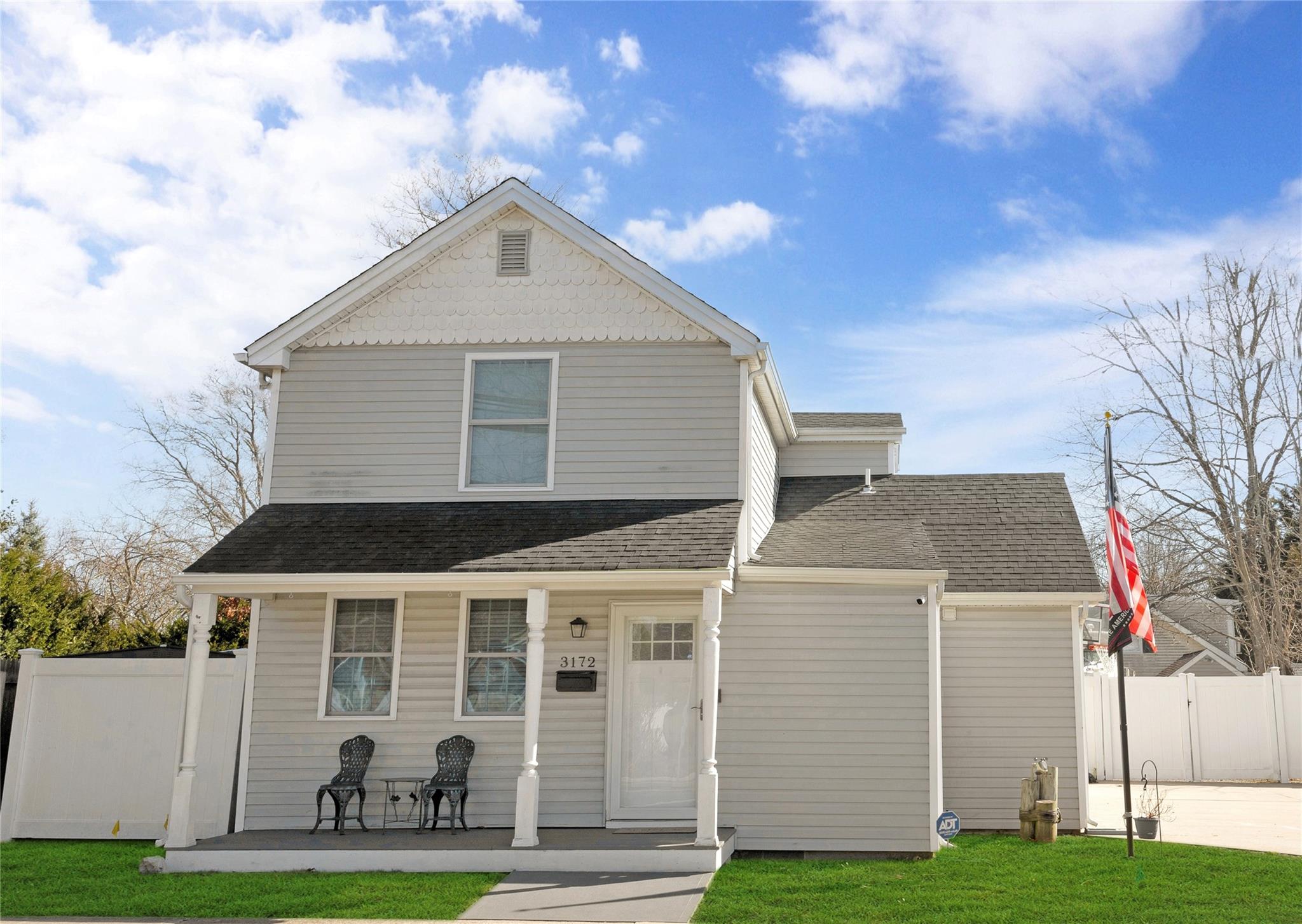 3172 Union Boulevard Property Photo