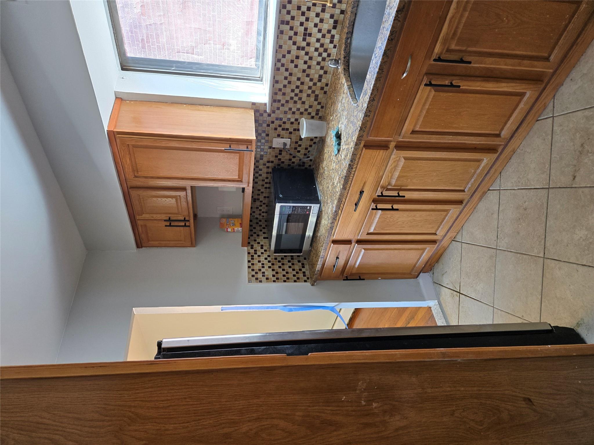 544 E 81st Street Property Photo