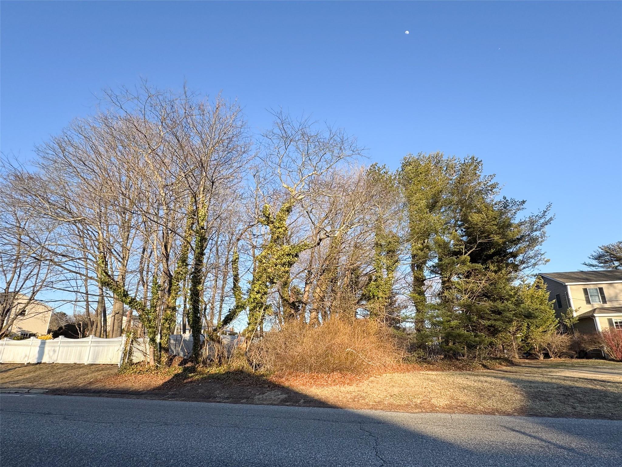Lincoln Avenue Property Photo 25