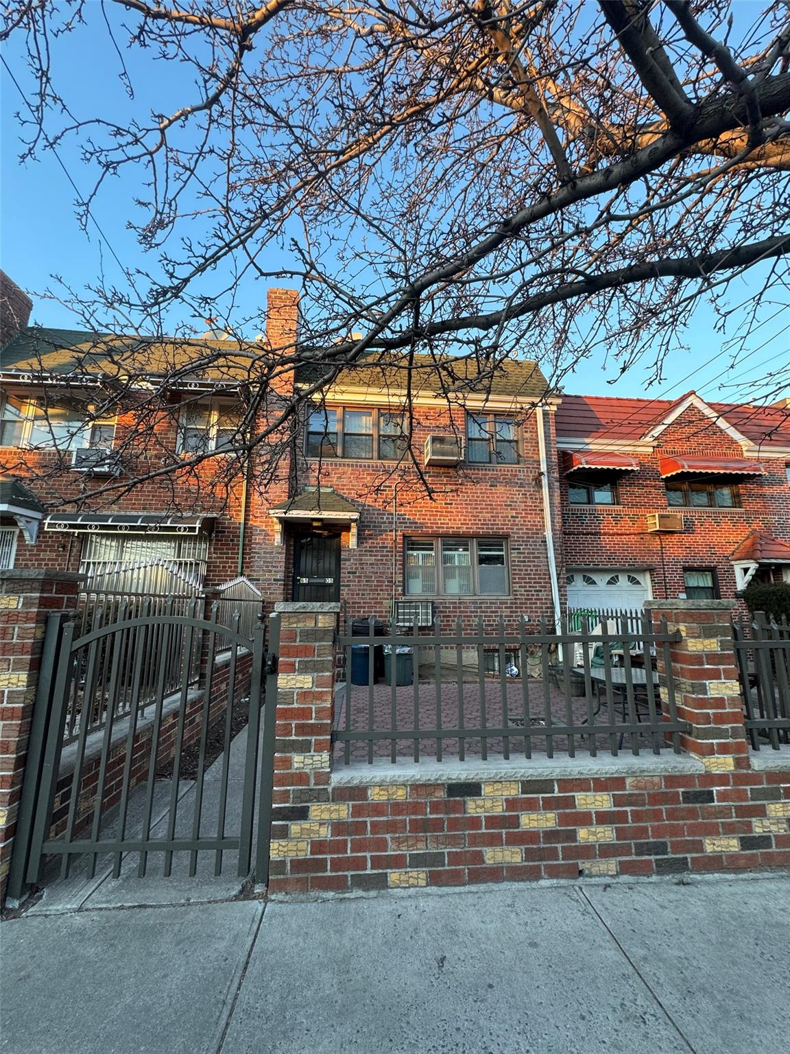 6505 Woodside Avenue Property Photo