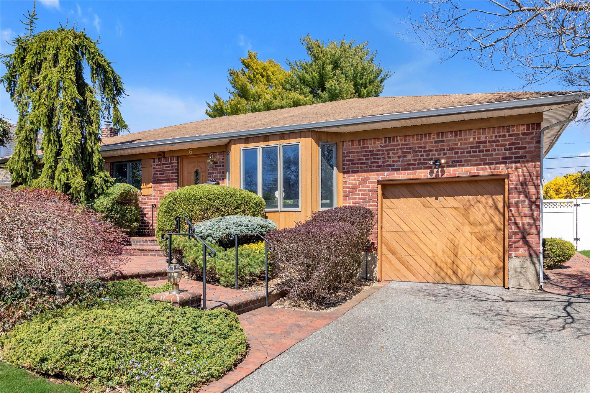 6 Forest Drive Property Photo