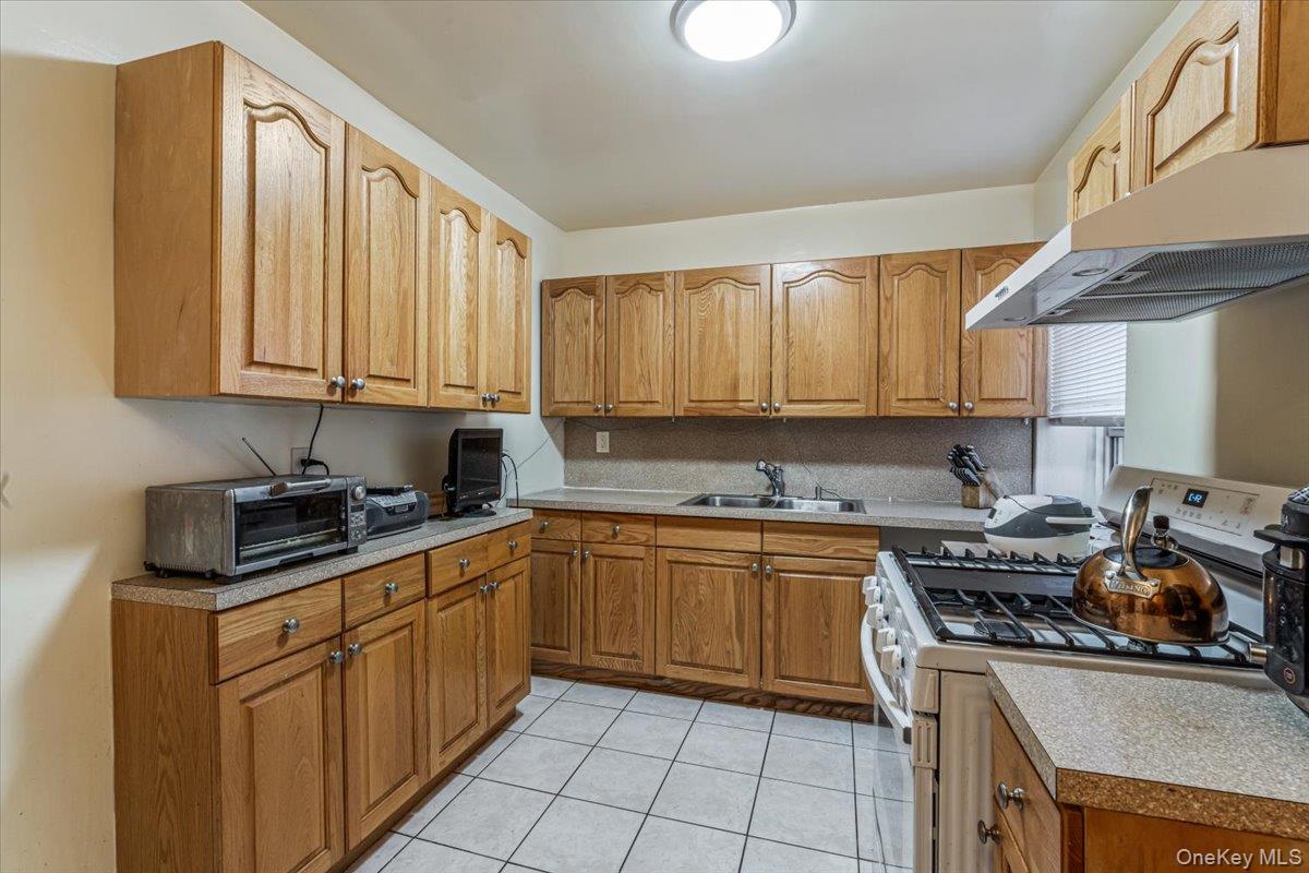 144-60 Gravett Road 6f Property Photo 15