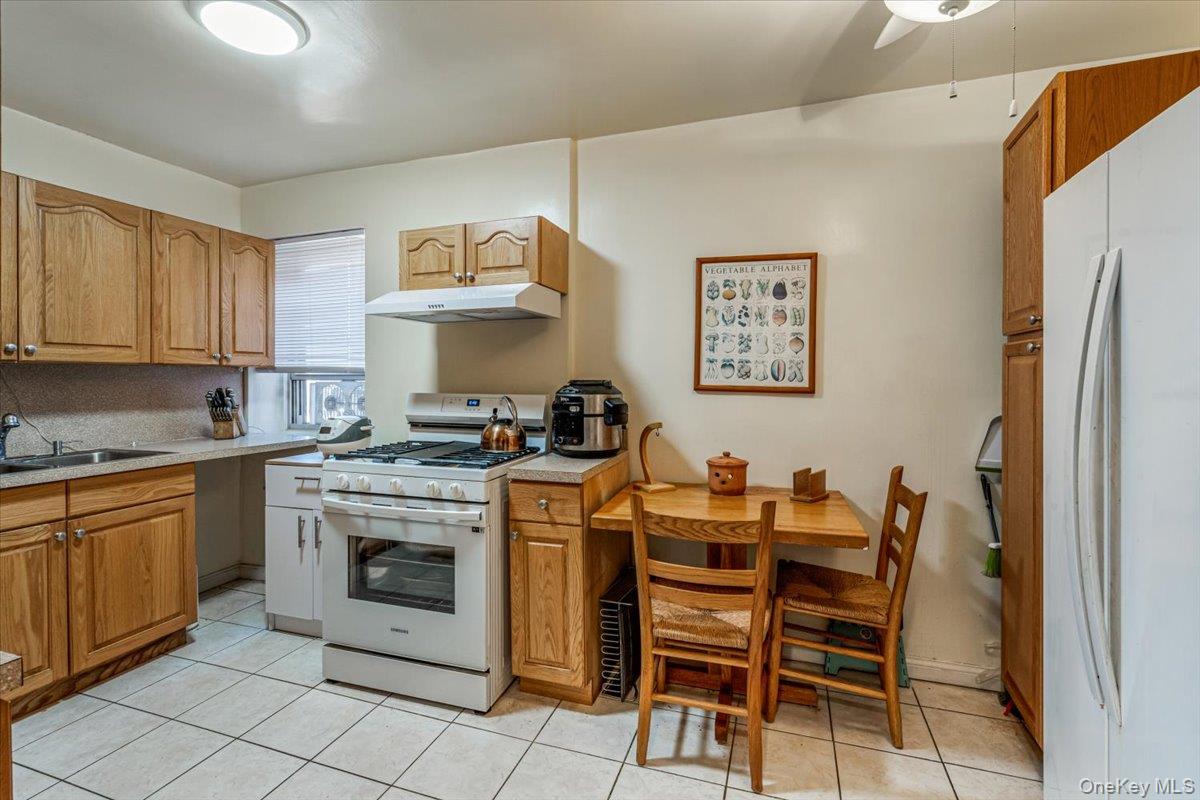 144-60 Gravett Road 6f Property Photo 16