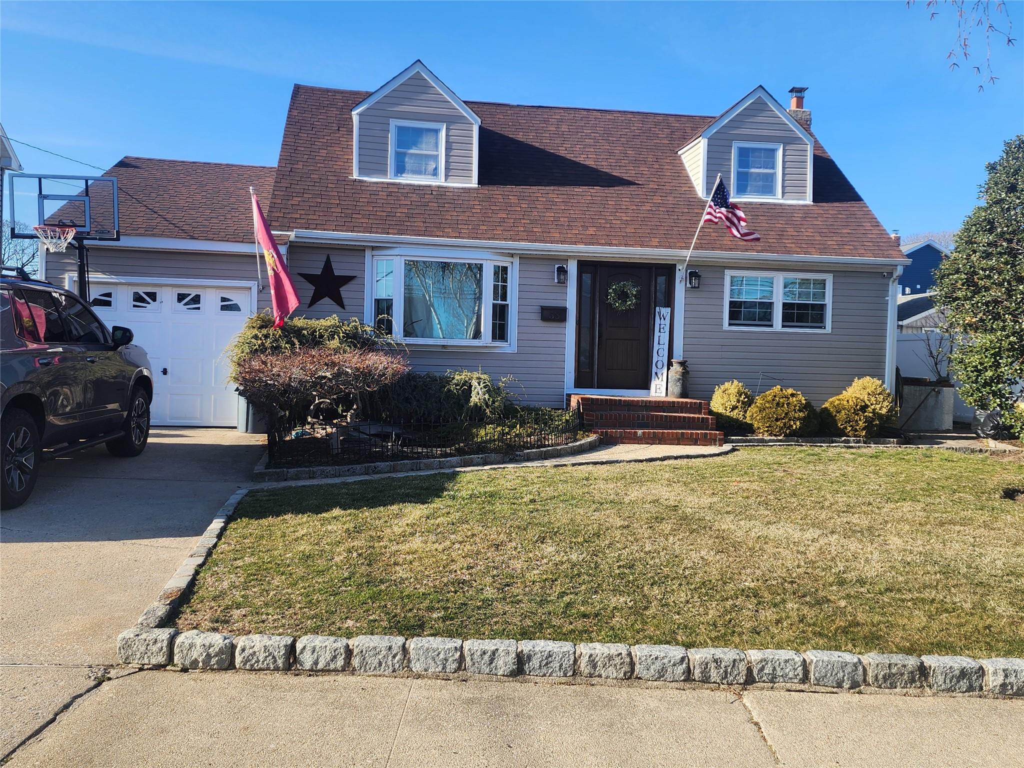 58 Lincoln Boulevard Property Photo