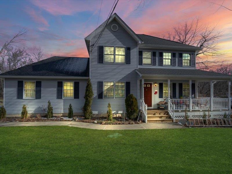 13 Pleasant Street Property Photo