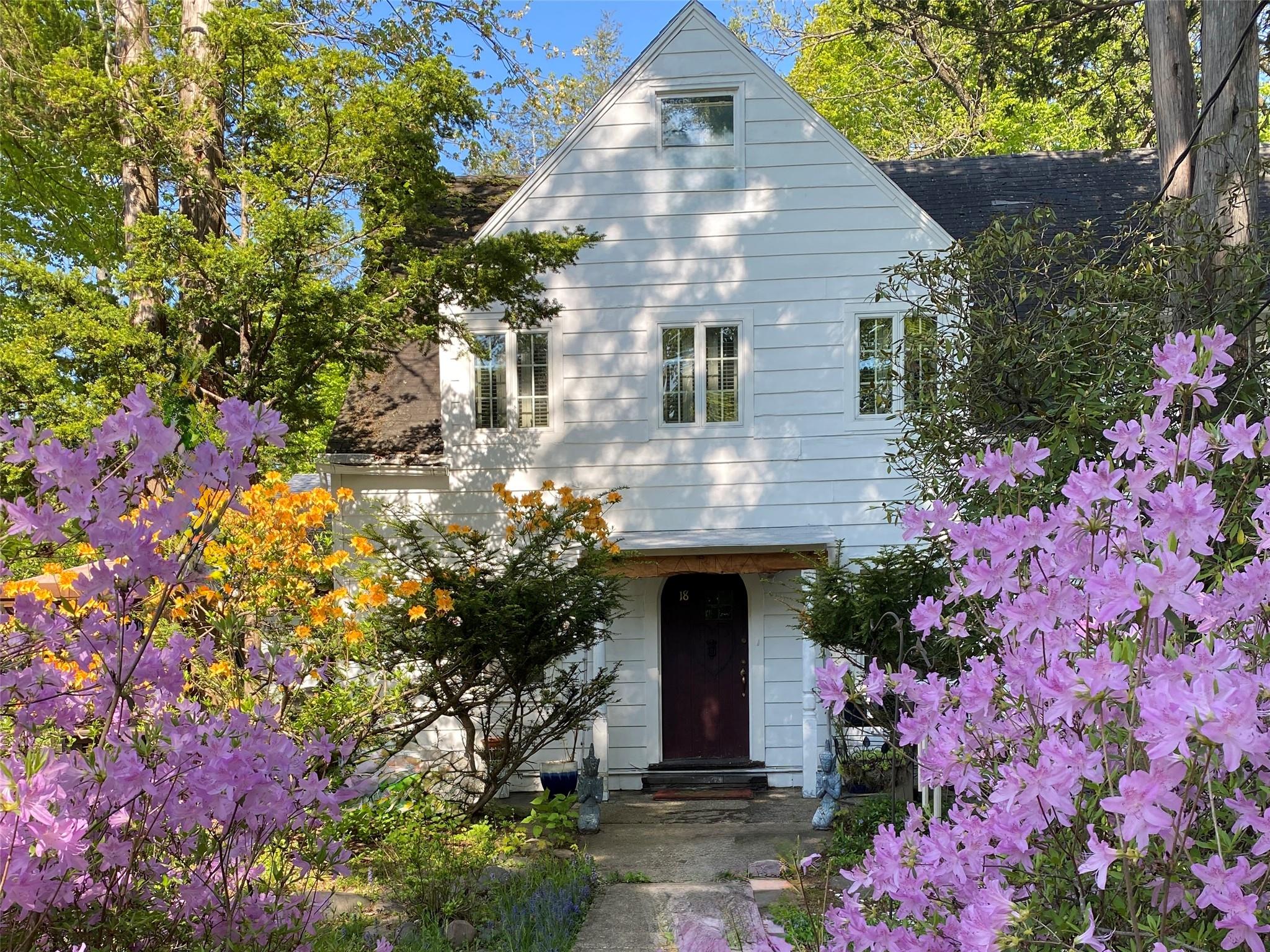 18 Maple Lane Property Photo