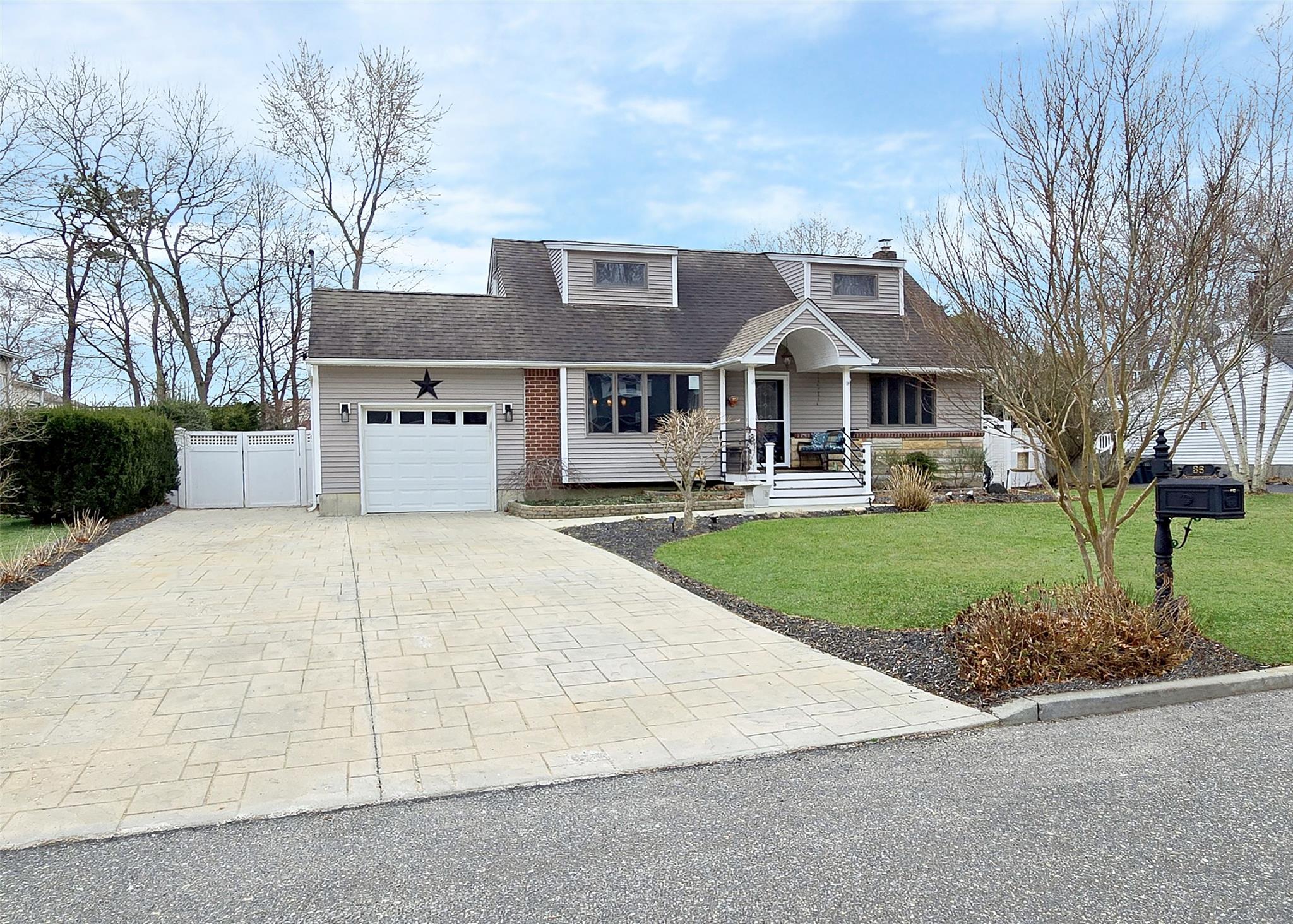 36 Robinson Street Property Photo