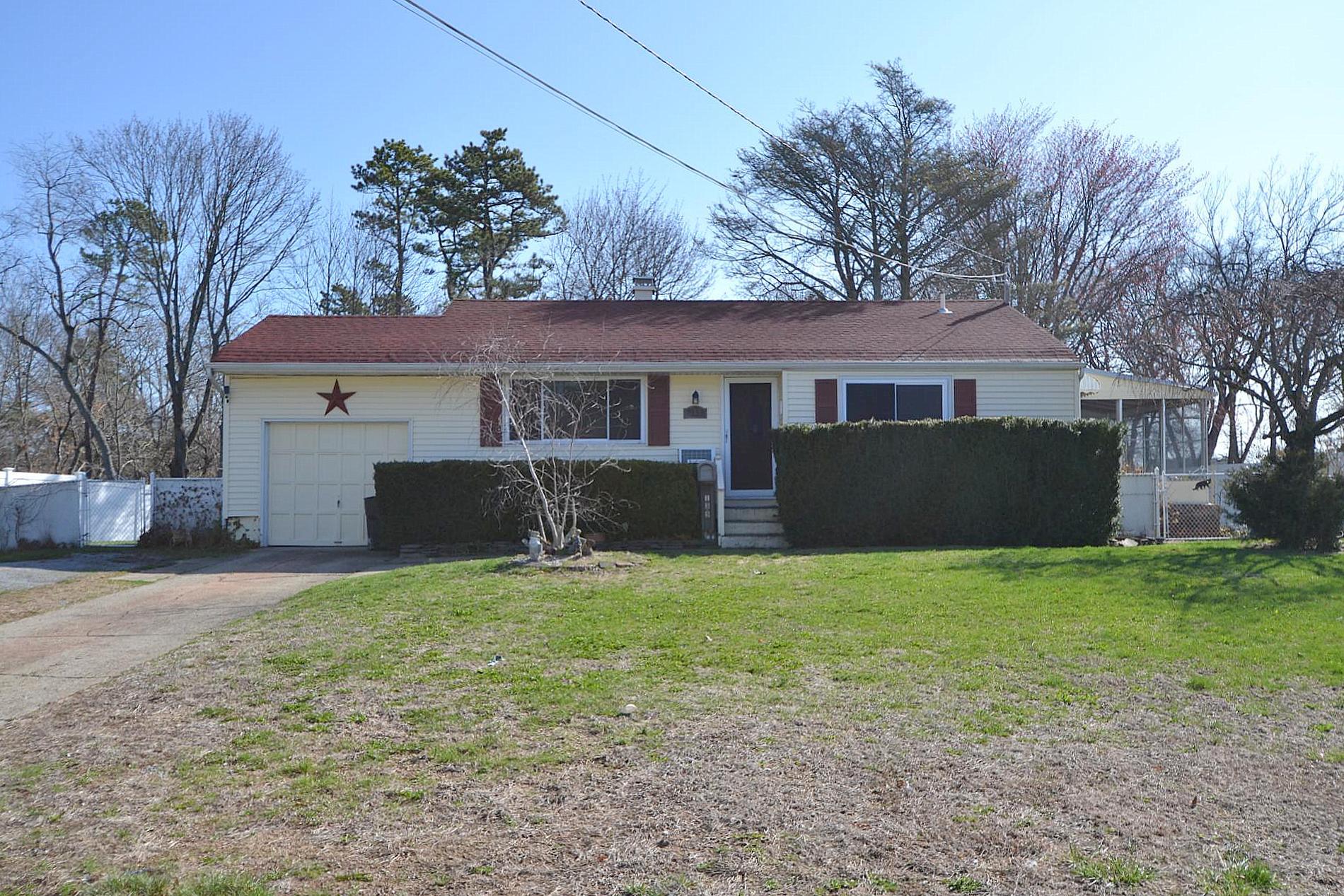 135 Dovecote Lane Property Photo
