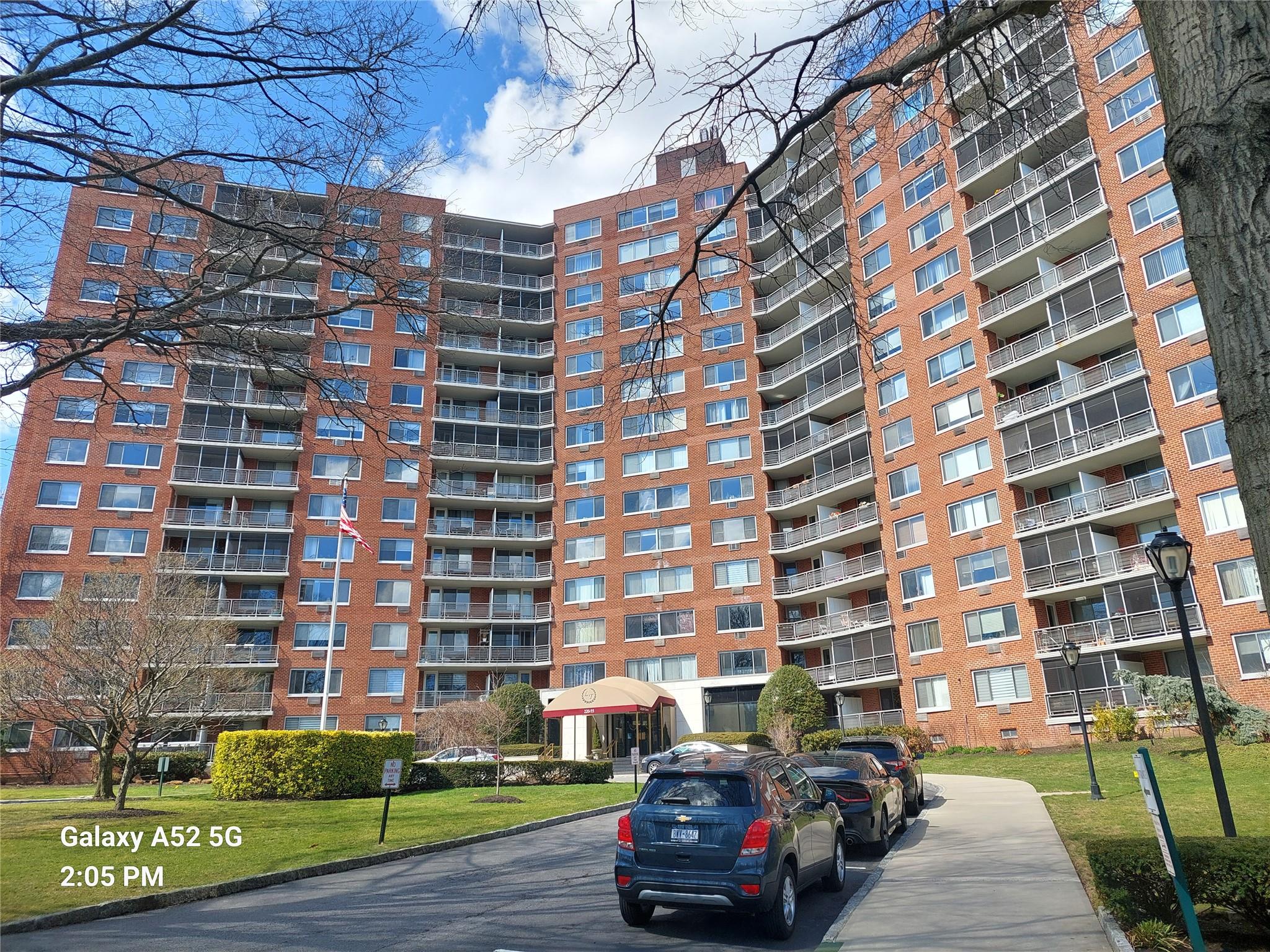 220-55 46 Avenue #6F Property Photo 1