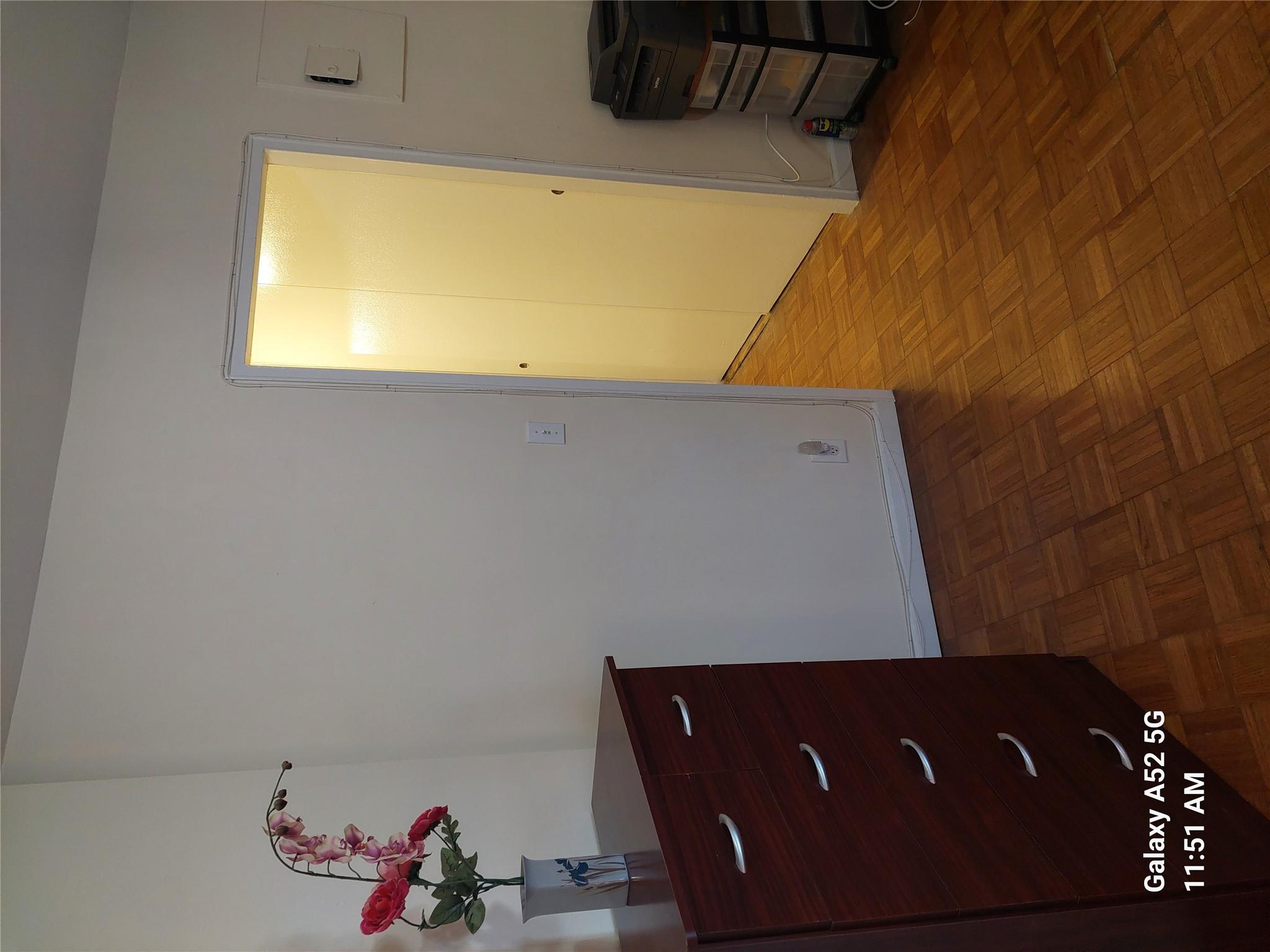 220-55 46 Avenue #6f Property Photo 5