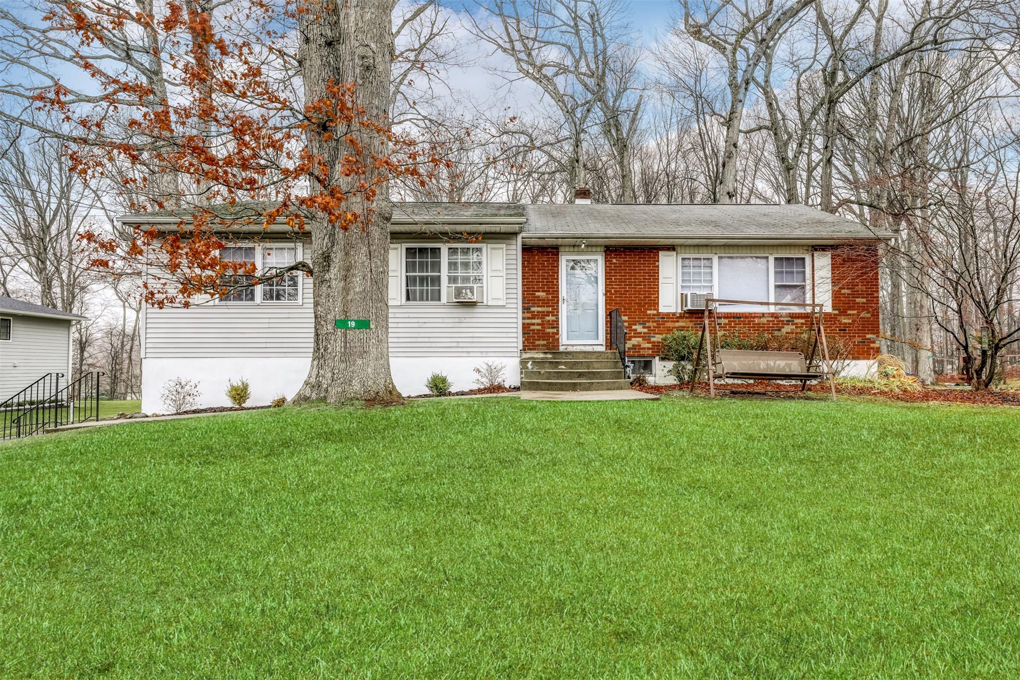 19 Glenbrook Road Property Photo