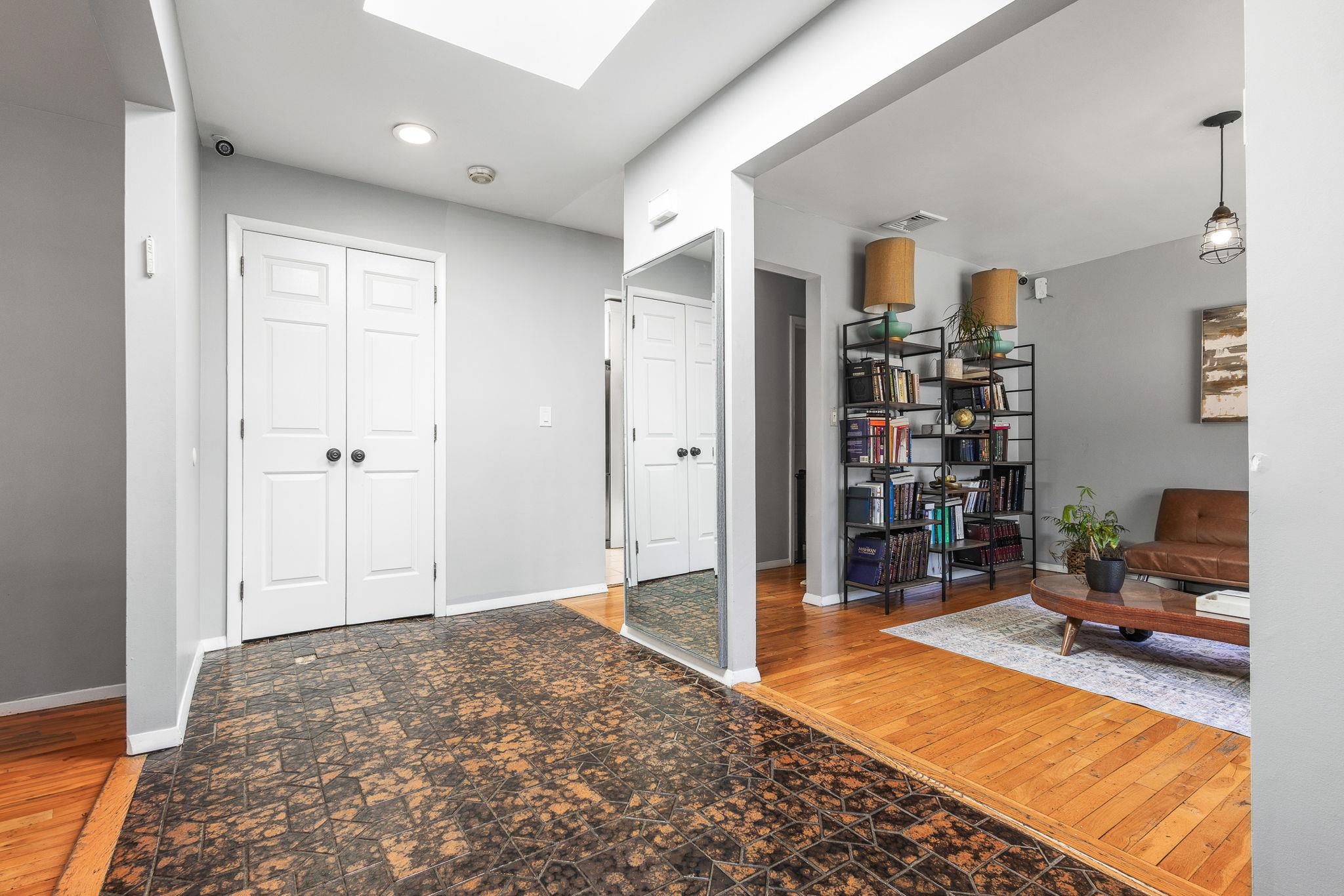 5 Catalina Court Property Photo 3