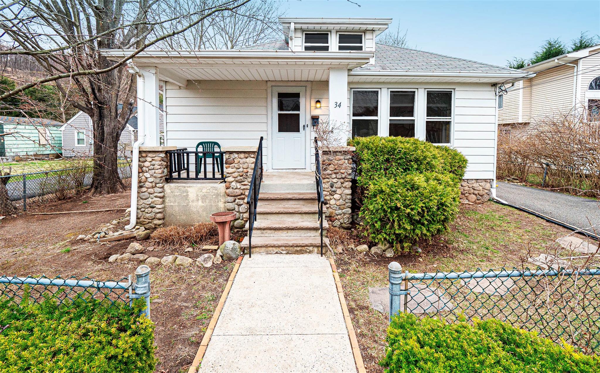34 Grant Street Property Photo
