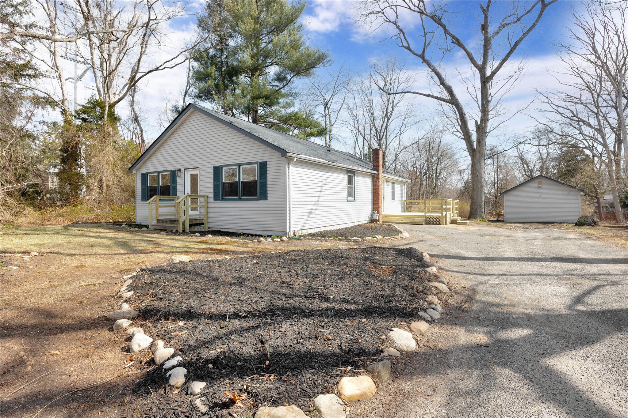2761 Locust Avenue Property Photo