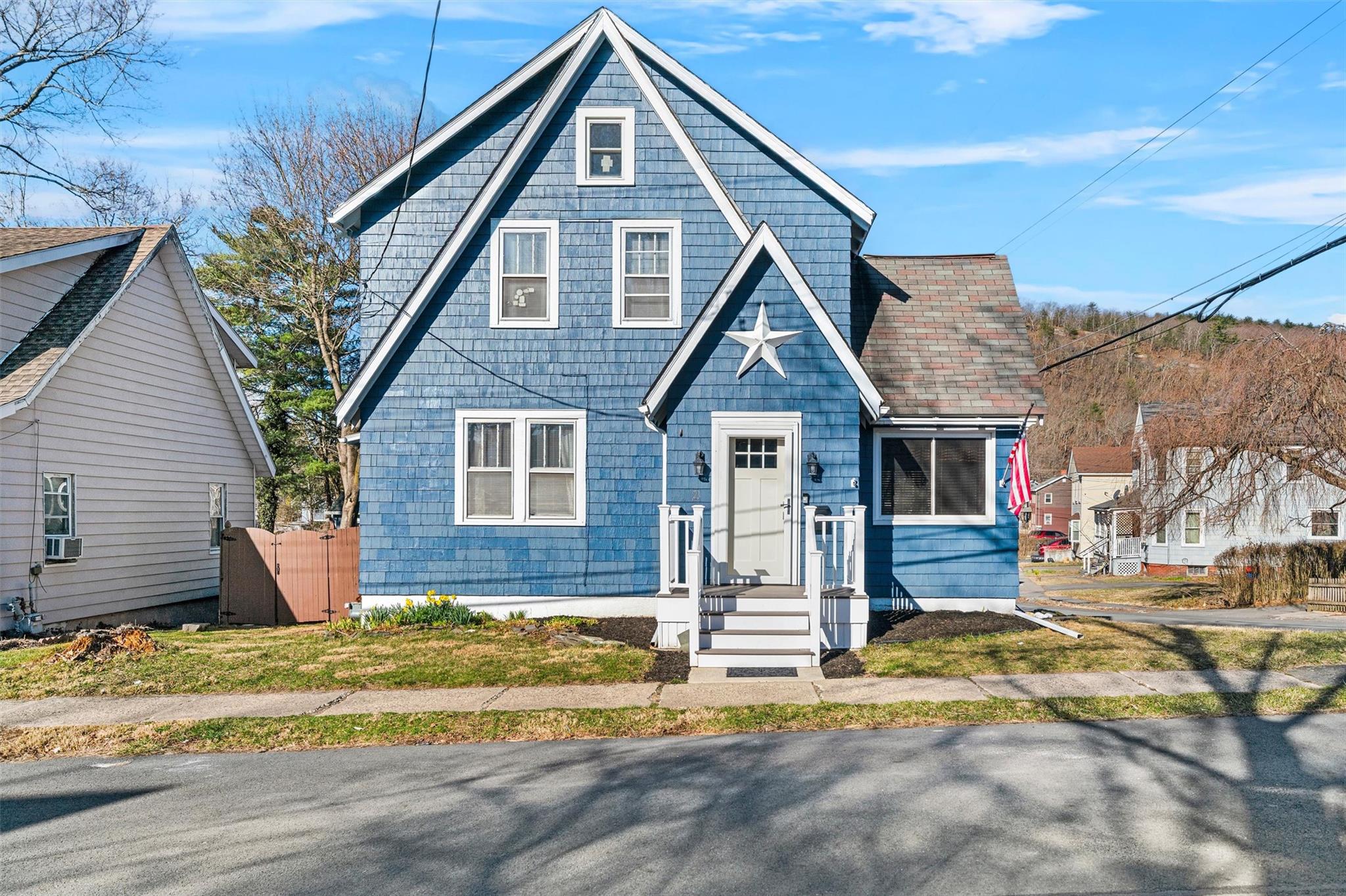 2 Johnson Avenue Property Photo