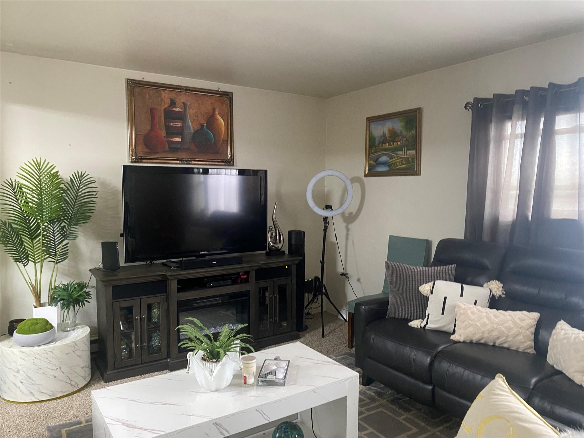 10660 Ditmars Boulevard Property Photo