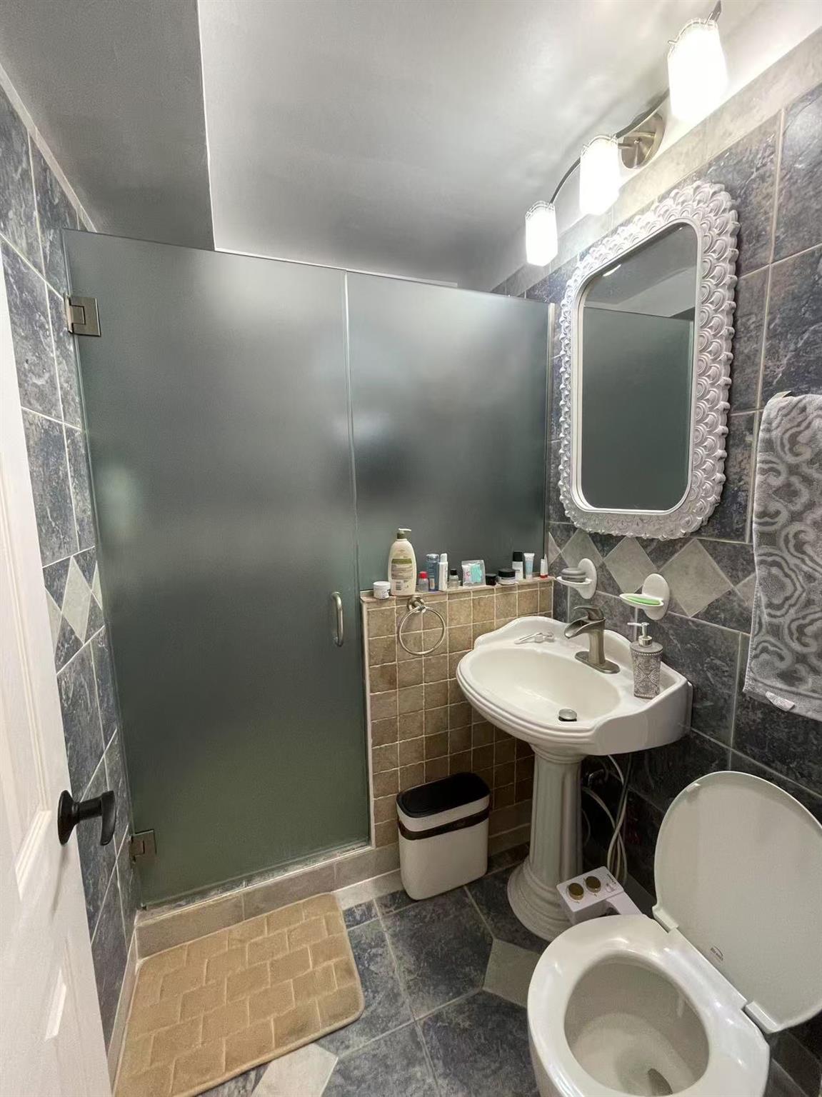 140-50 Burden Crescent 4j Property Photo 12