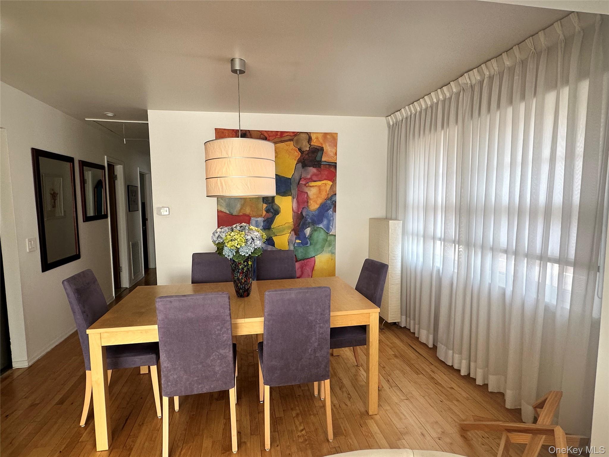 164-33 97th Street Property Photo 5