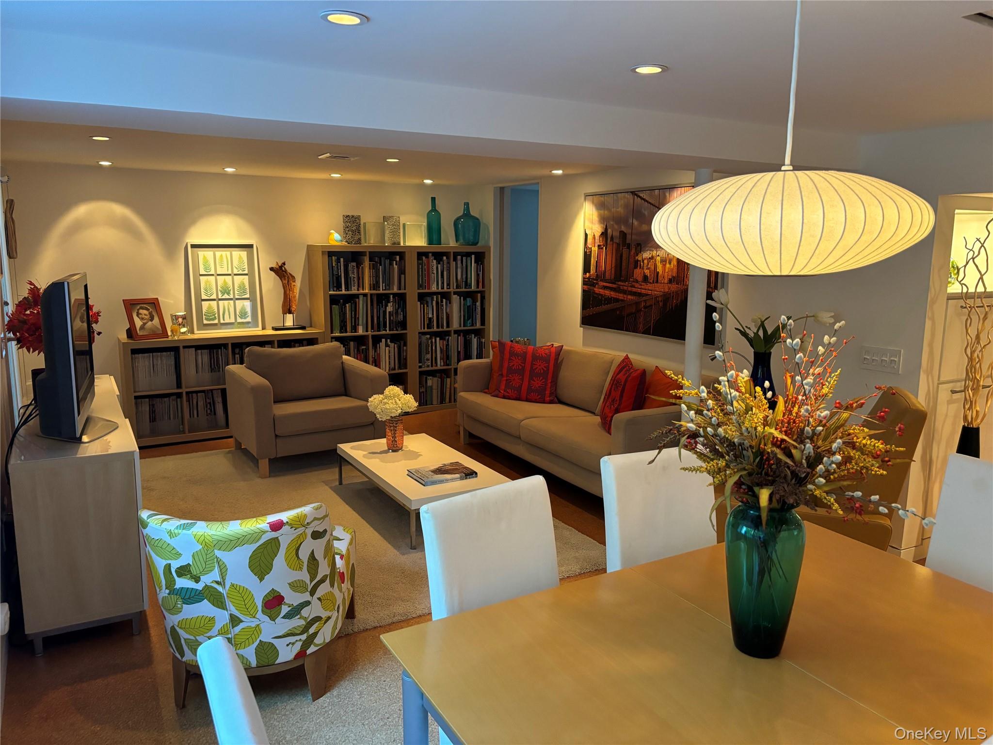 164-33 97th Street Property Photo 18