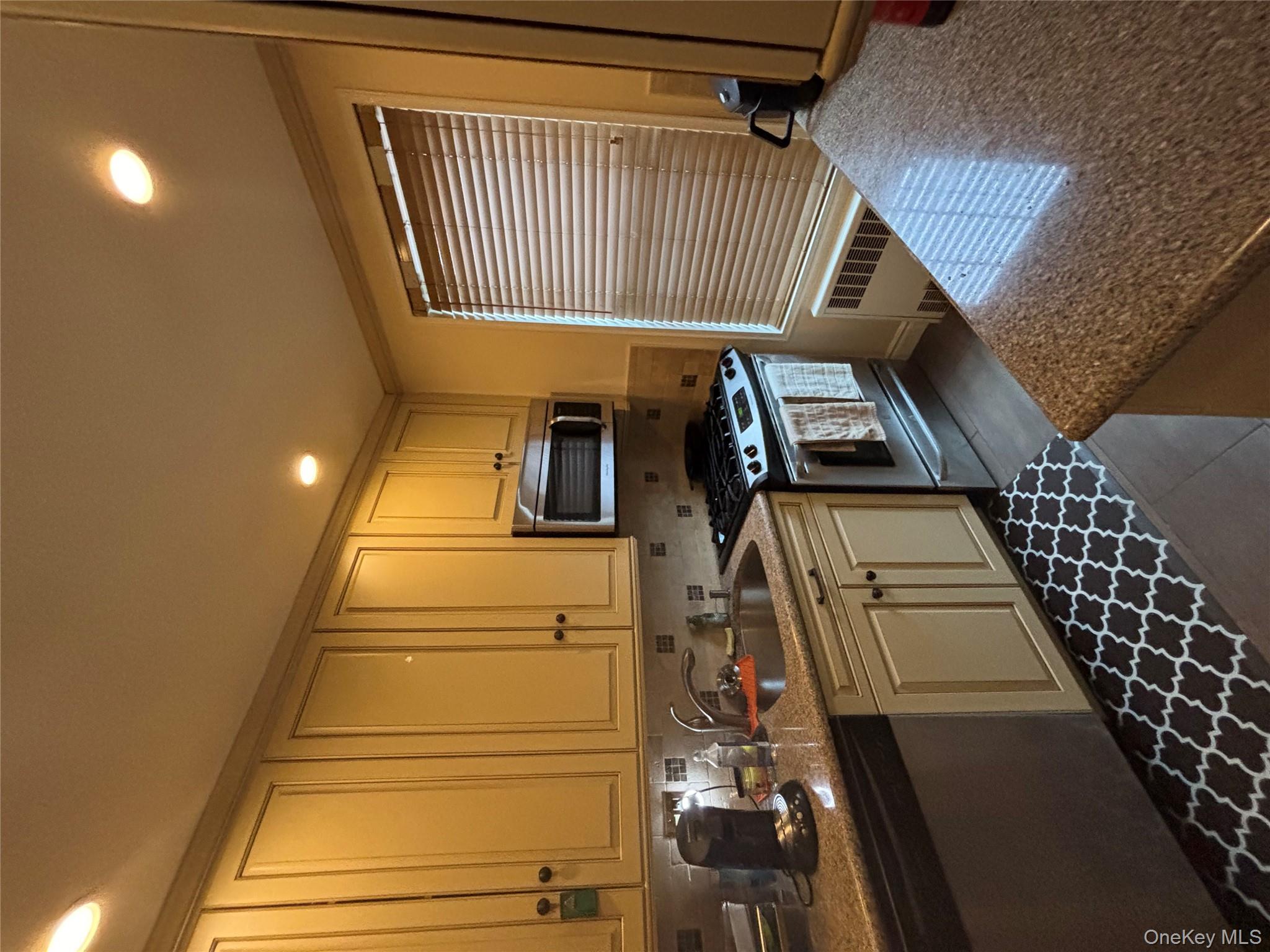194 Smith Street 3p Property Photo 6