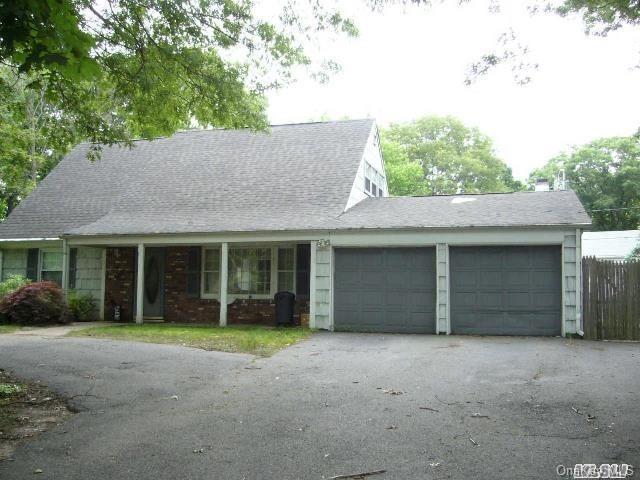 1347 Stony Brook Road Property Photo