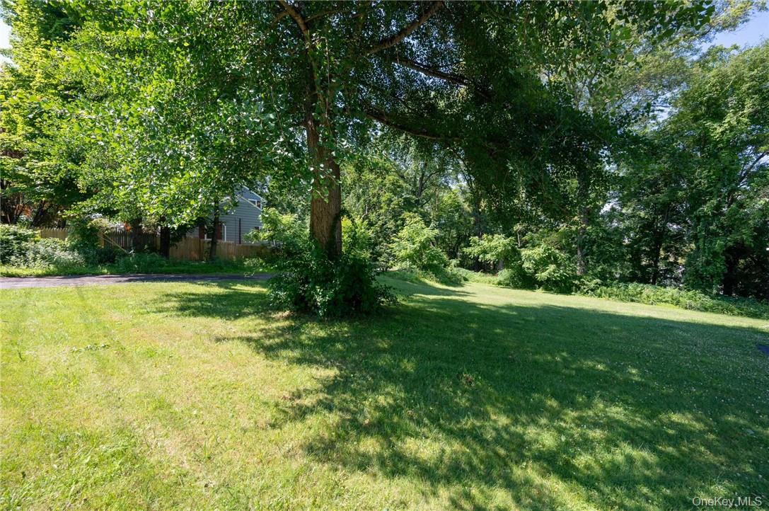 116 Montgomery Street Property Photo 6