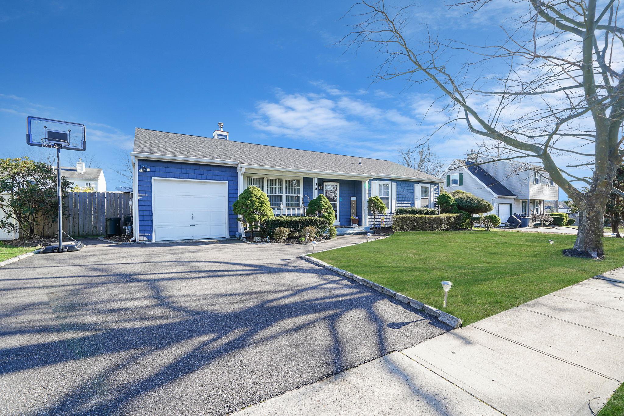 35 Okane Street Property Photo