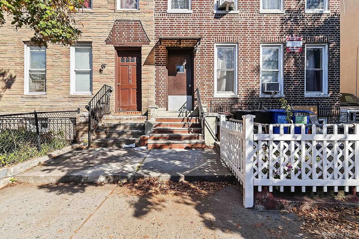 26-17 96 Street Property Photo 3