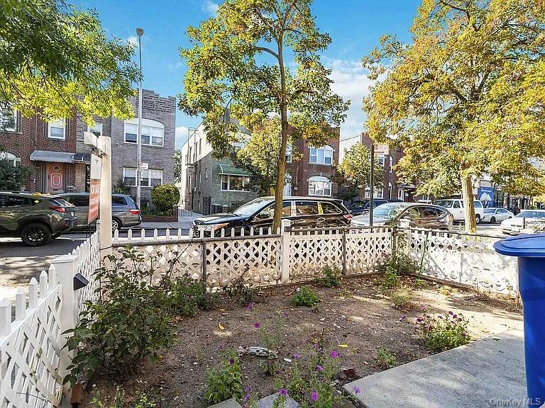 26-17 96 Street Property Photo 4