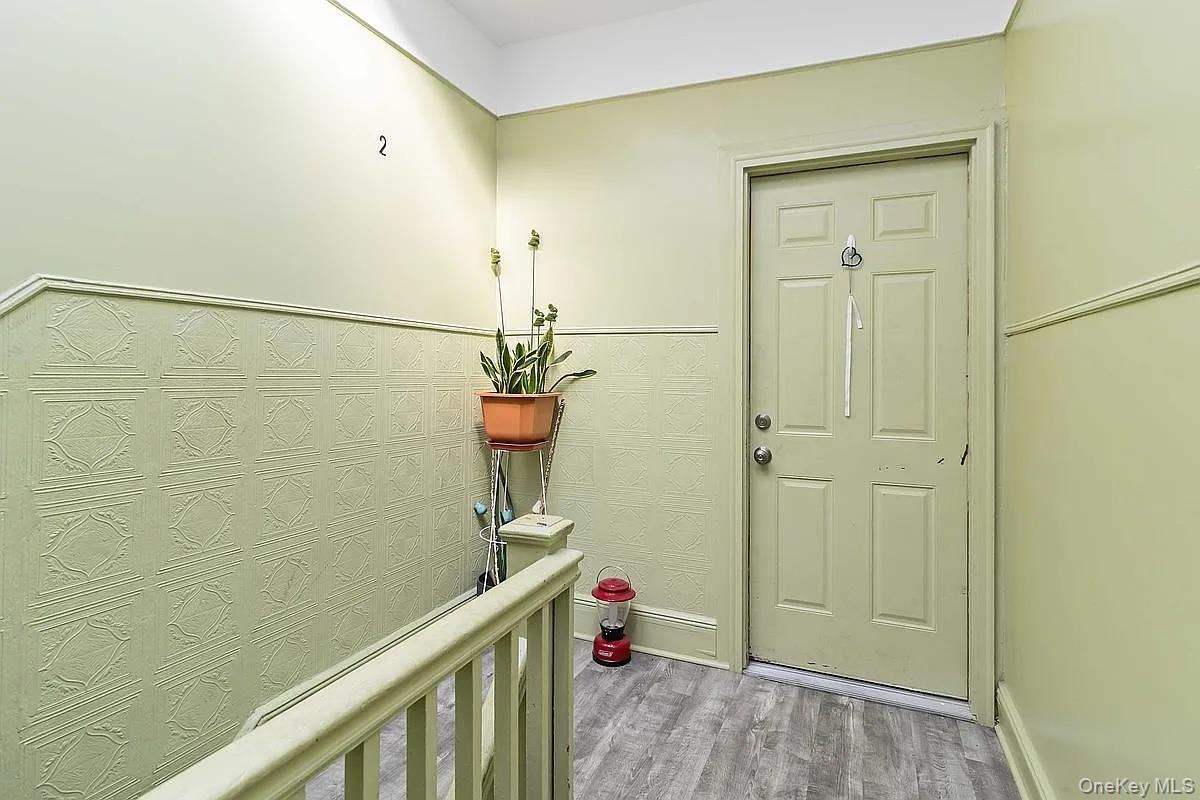 26-17 96 Street Property Photo 6
