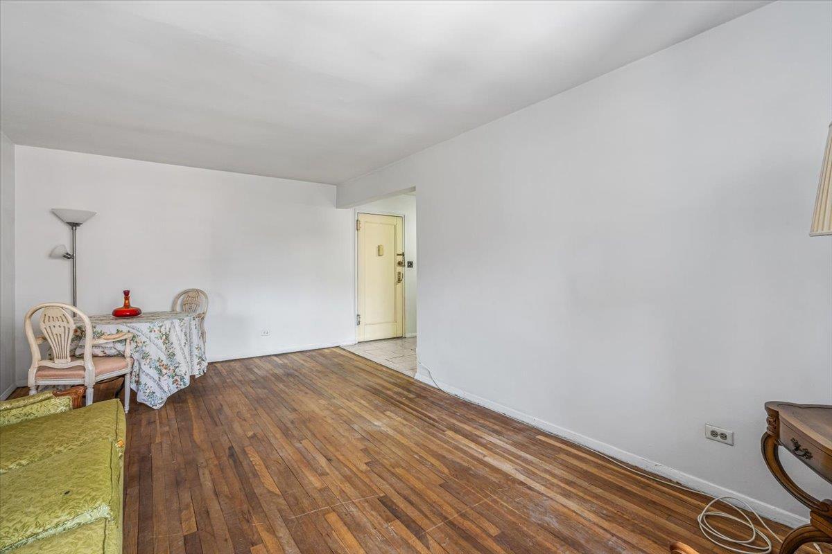 144-55 Melbourne Avenue 3j Property Photo 5