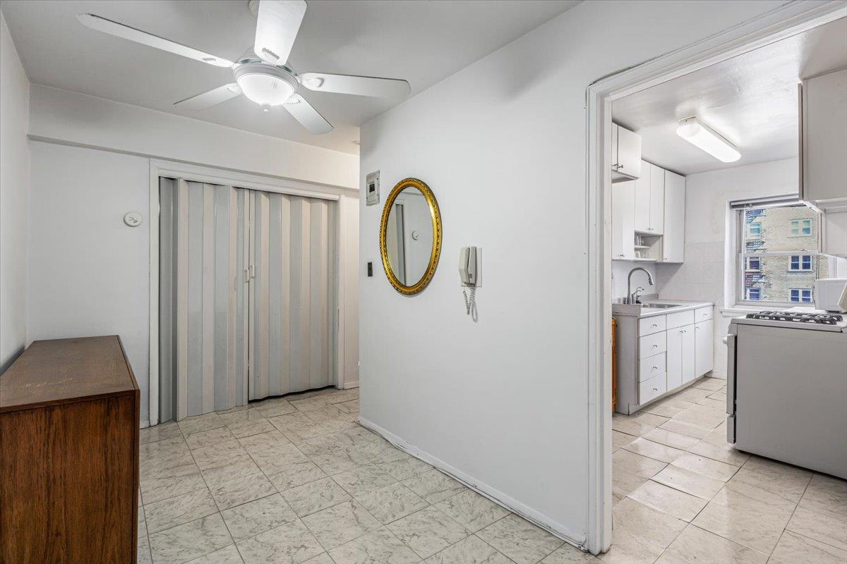 144-55 Melbourne Avenue 3j Property Photo 6