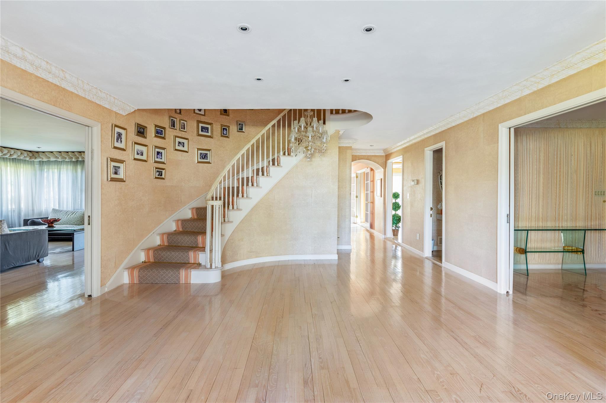 6 Longridge Lane Property Photo 5