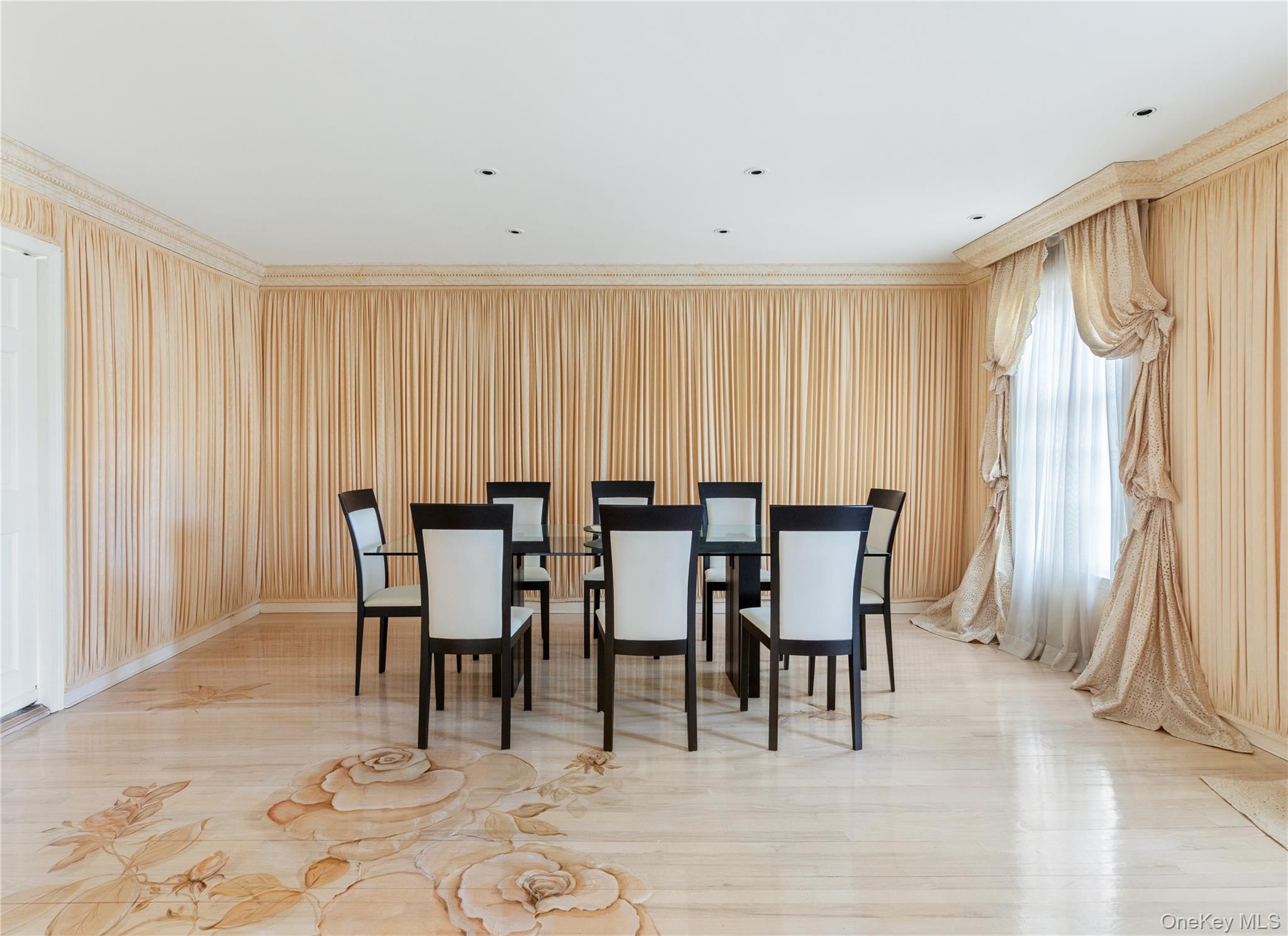 6 Longridge Lane Property Photo 6