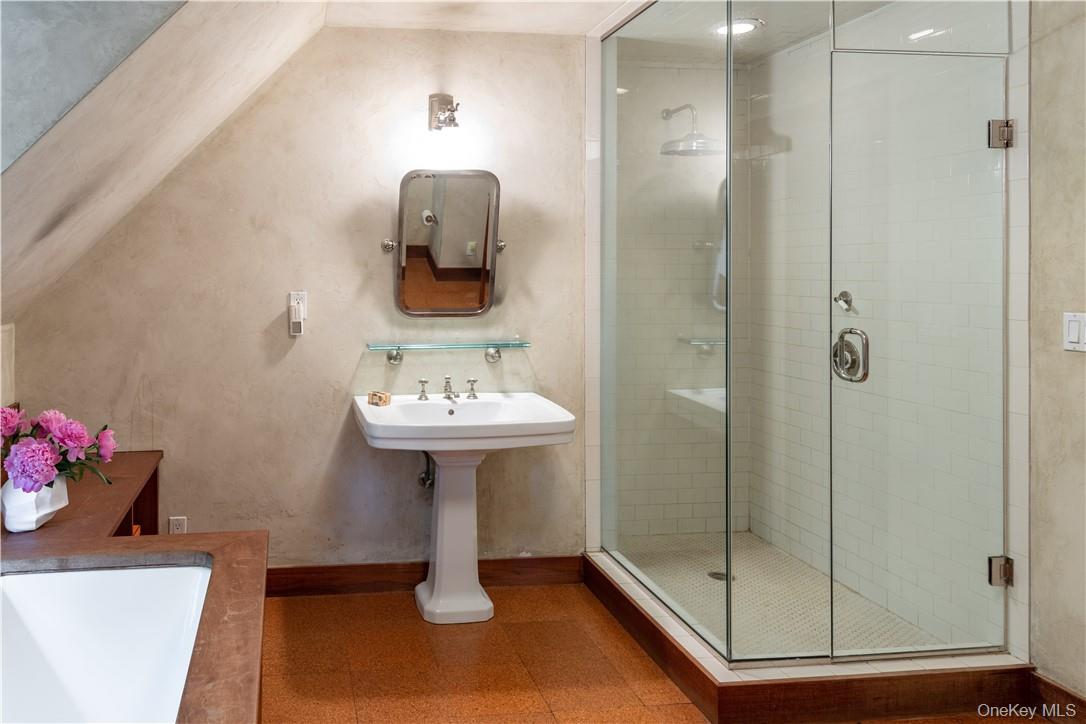 21 Woods Road Property Photo 23