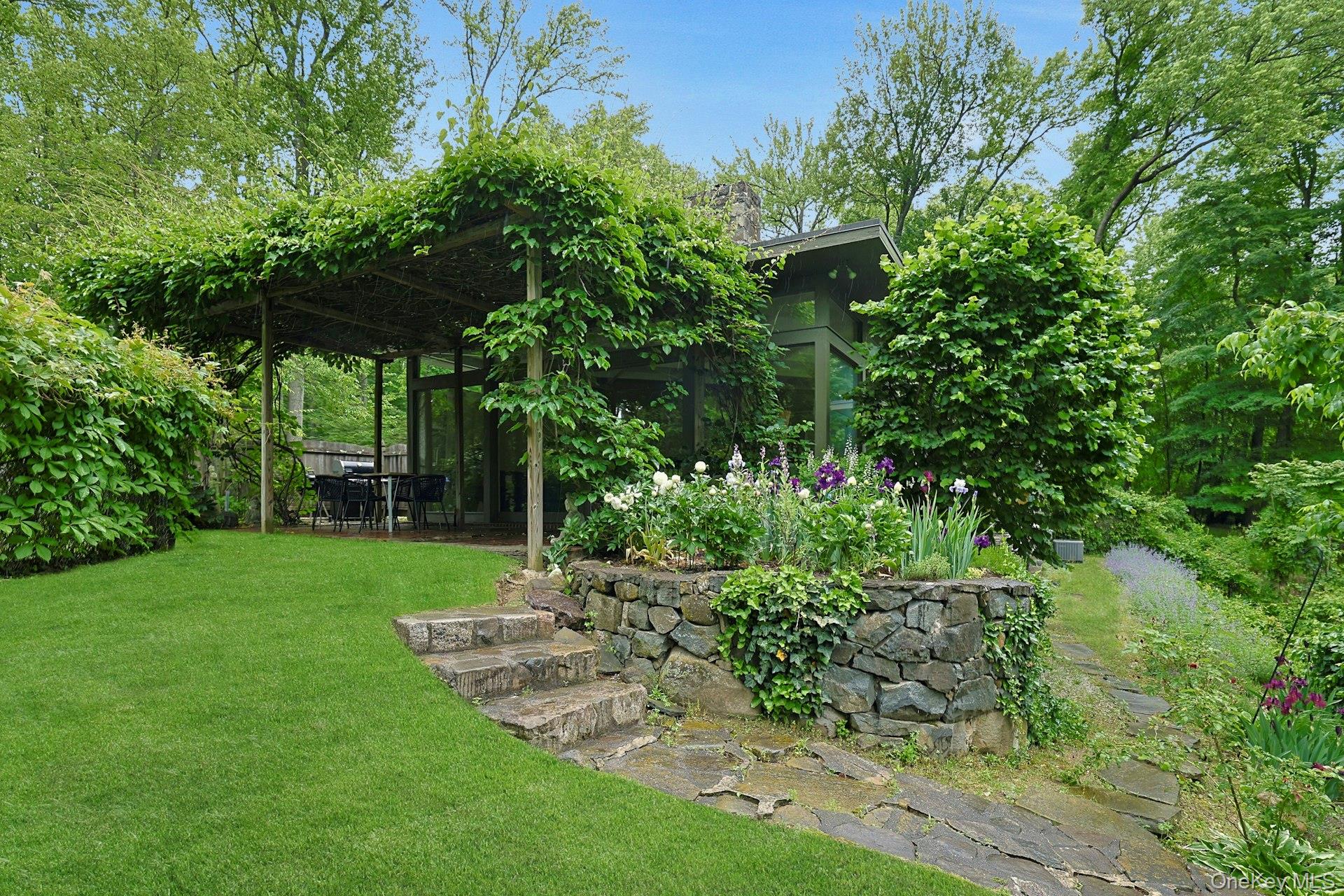 21 Woods Road Property Photo 35