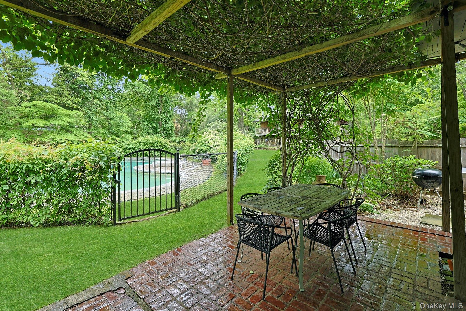 21 Woods Road Property Photo 36