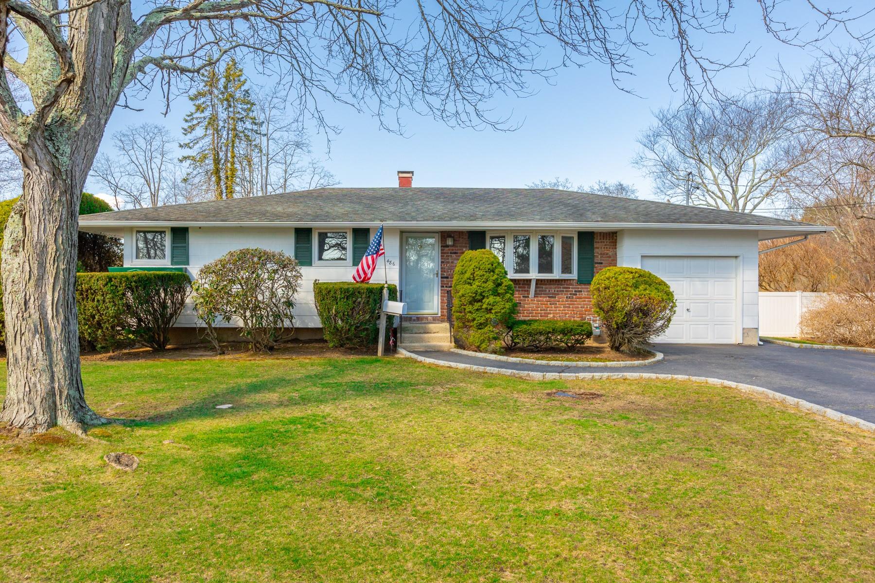486 Locust Avenue Property Photo