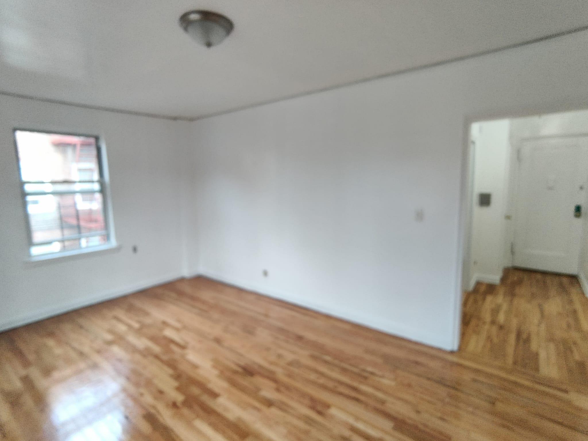 141-27 78 Road 2 E Property Photo