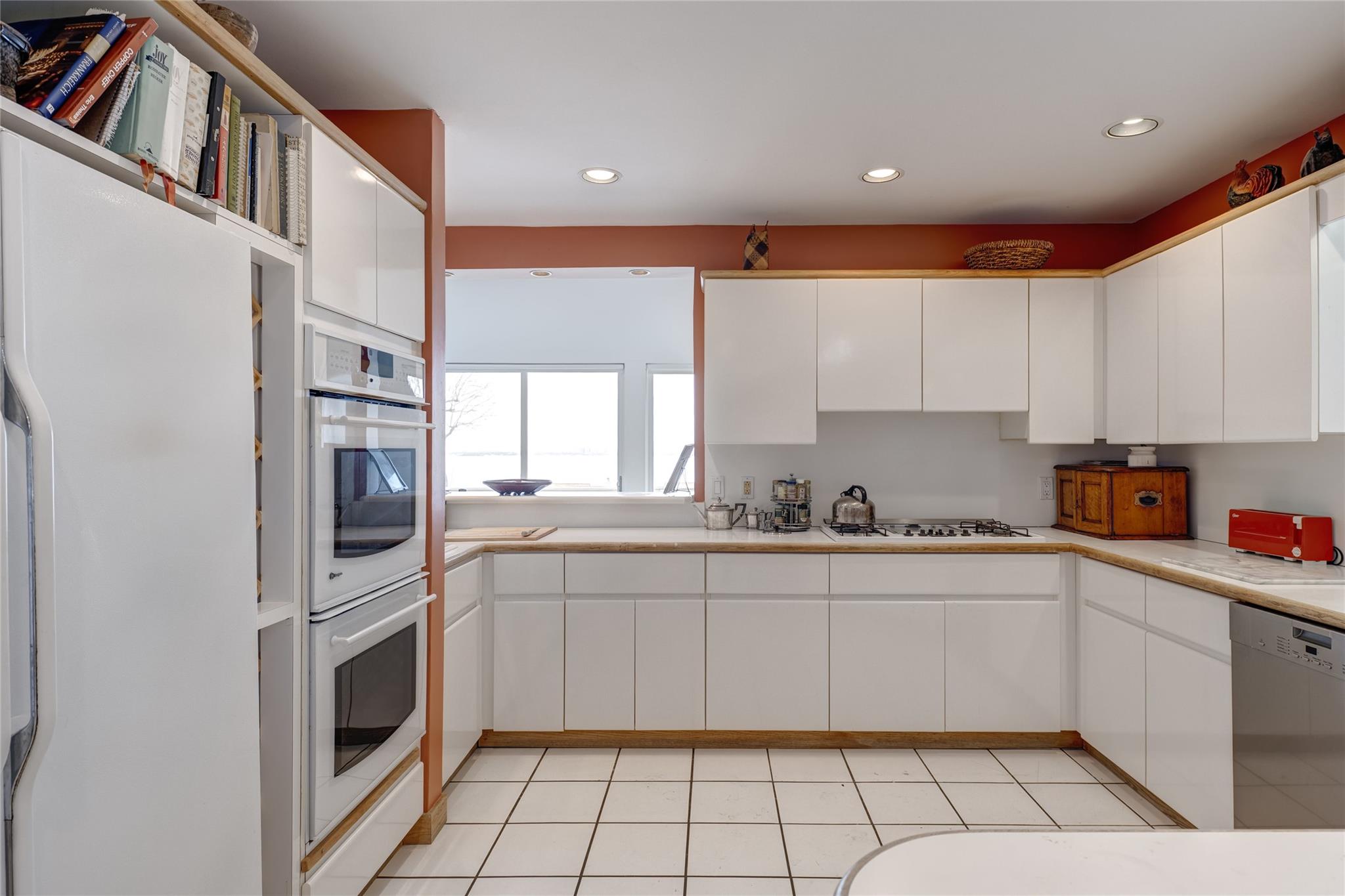 10 Windward Road Property Photo 10