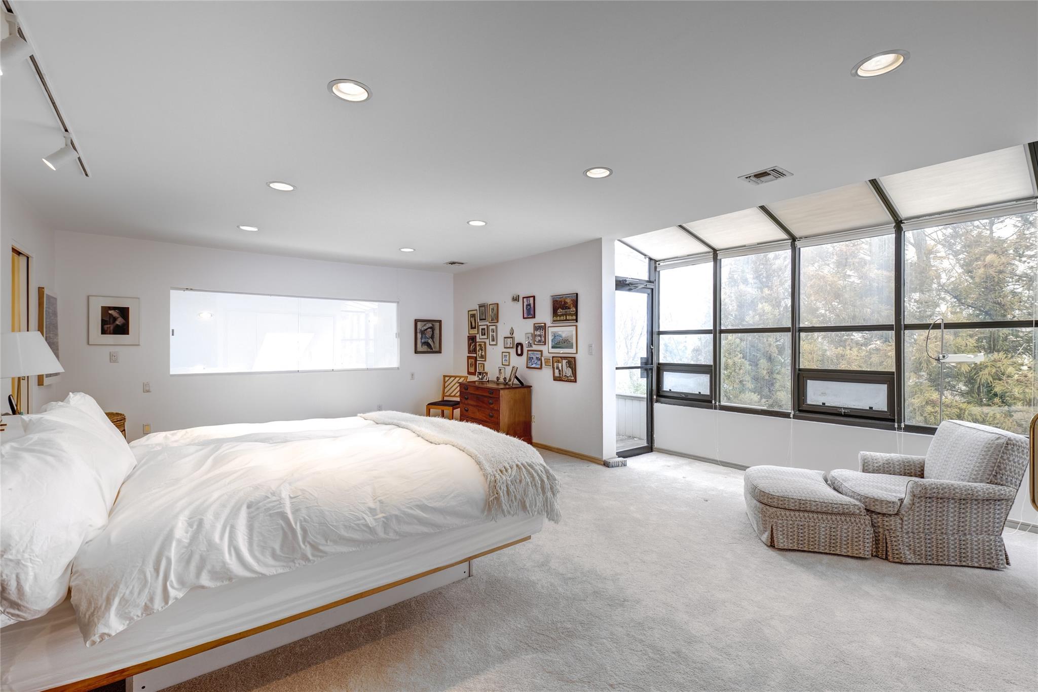 10 Windward Road Property Photo 12