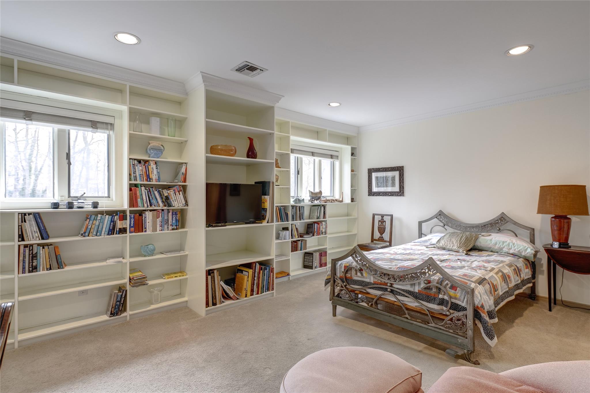 10 Windward Road Property Photo 15
