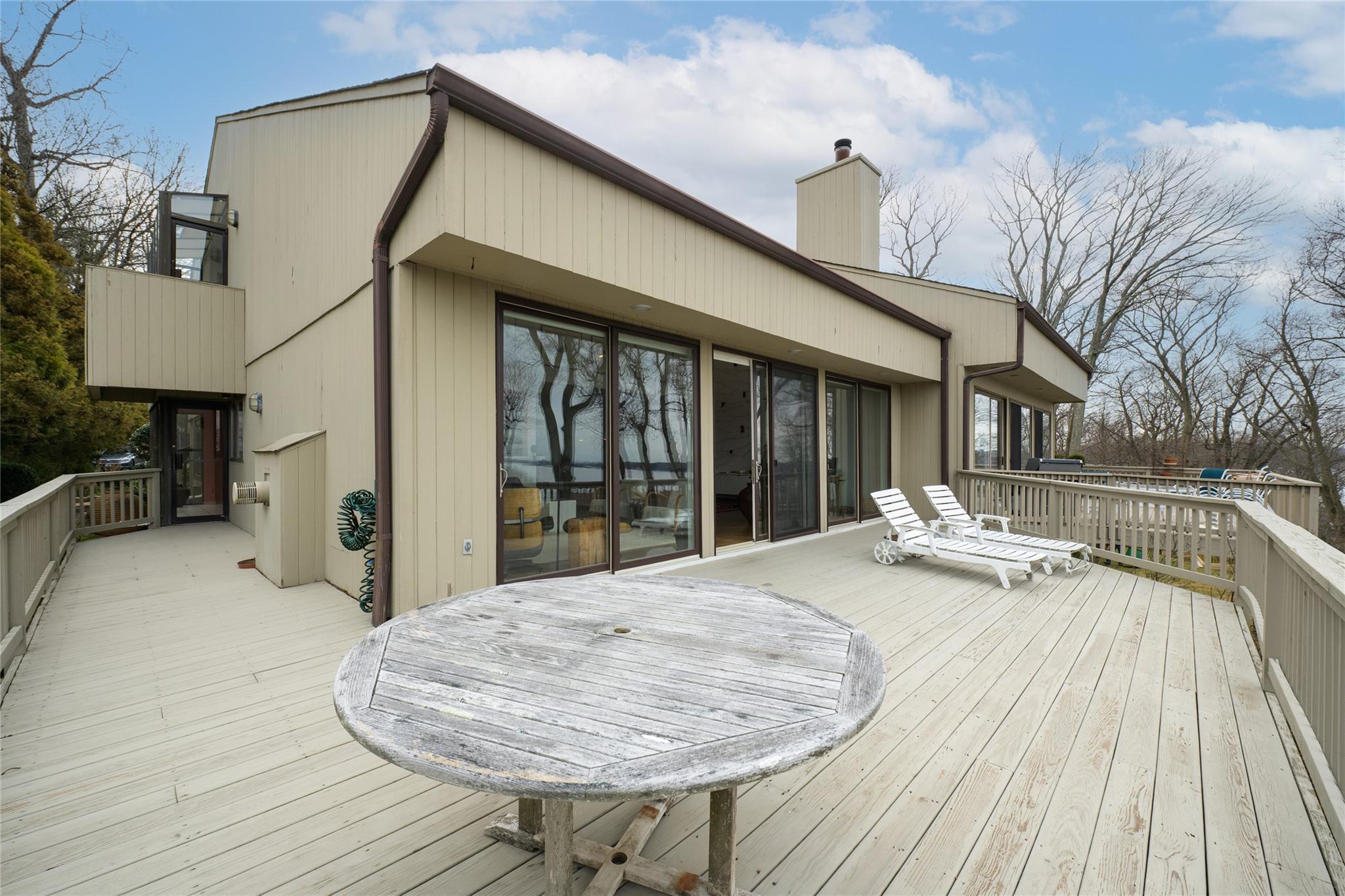 10 Windward Road Property Photo 18