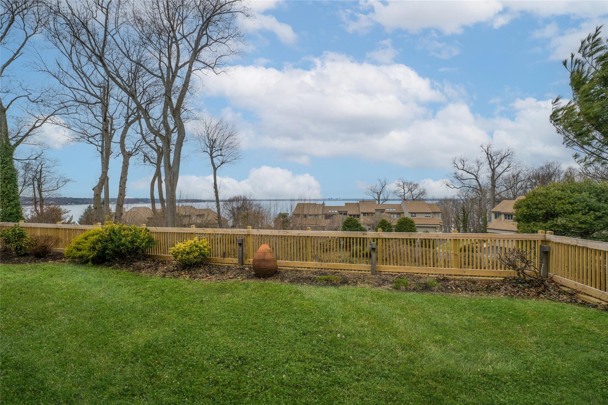 10 Windward Road Property Photo 21