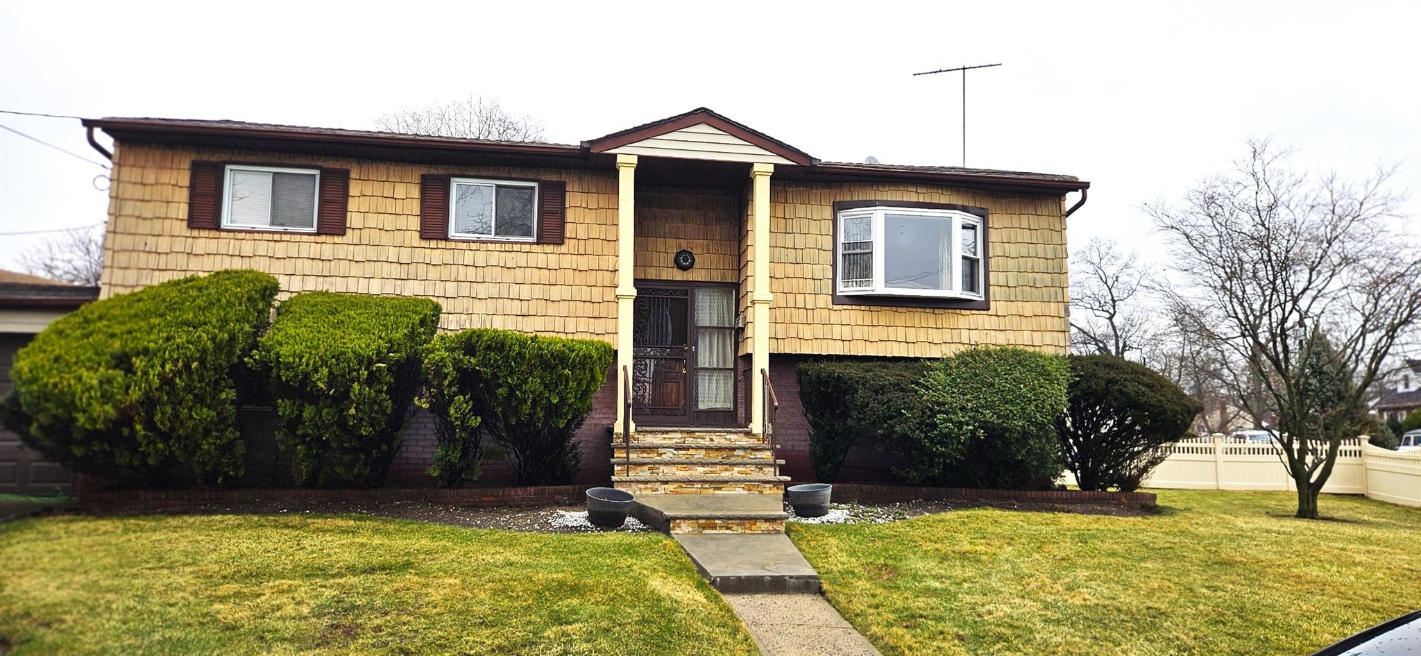 70 Saint Francis Street Property Photo