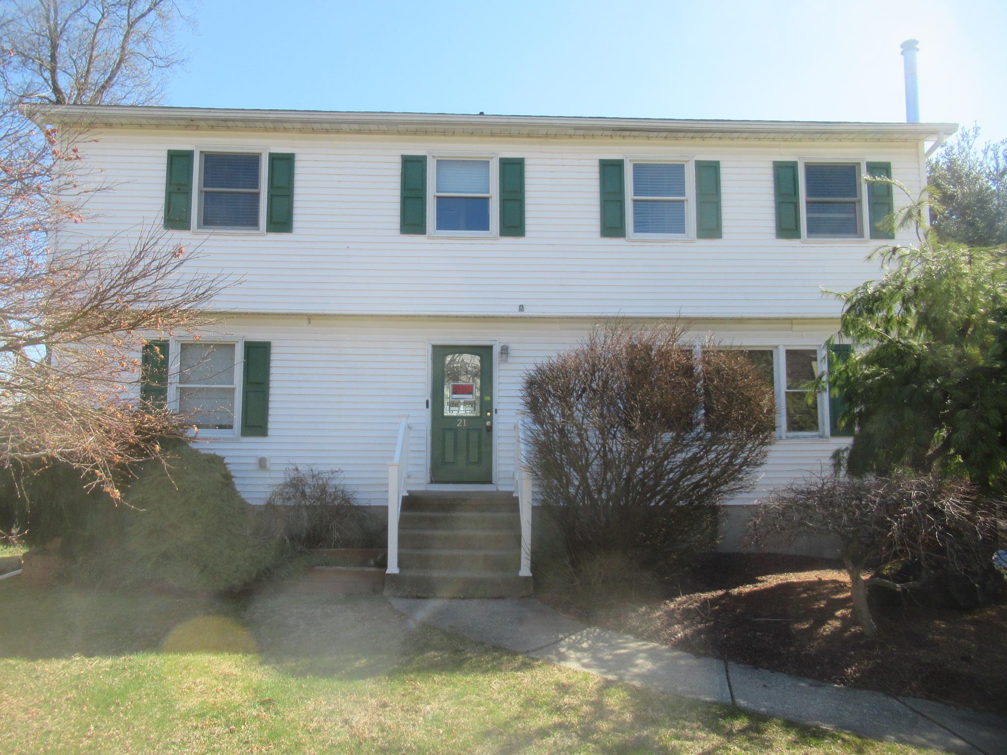 21 Arlington Drive Property Photo